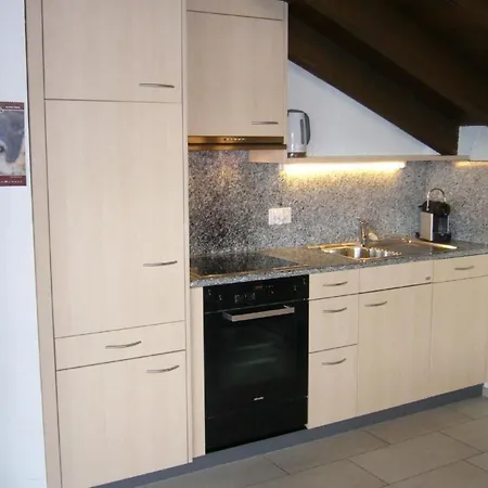 شقة Chesa Arnica A5 By Interhome *